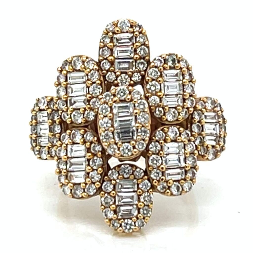 18K Yellow Gold 3.25 Ct. Diamond Ring : 18K Yellow Gold 3.25 Ct. Diamond Ringâ€¨Weighing 10.0 grams Set with 135 Diamonds weighing app. 3.25 Ct.â€¨F-G Color, VVS-VS Clarity Ring Size 4.5