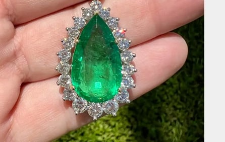 Platinum 14.12 Ct. Emerald & Diamond Pendant