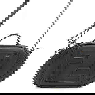 Fendi Shoulder Bag Orlock Camera Case Leather 8BS058 FENDI Black: Category: SizeWeight: 350g / 12.34oz.Size (HxWxD): 12.5cm x 21cm x 6.5cm / 4.92'' x 8.26'' x 2.55''Strap Length: 107.5cm - 117.5cm / 42.32'' - 46.25''Category: DesignType: Shoulder bagColor: BlackGend