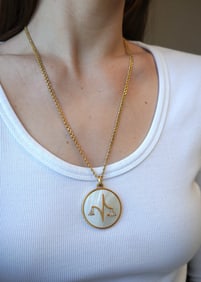 Vintage Bvlgari 18k Gold Mother of Pearl Libra Zodiac Pendant Chain Necklace