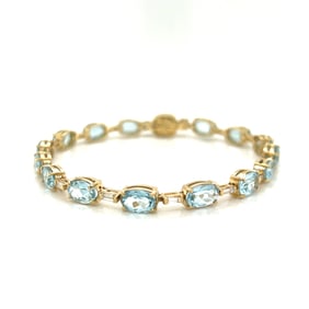 18k Aquamarine Diamond Bracelet