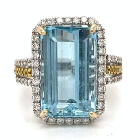 18K White Gold Aquamarine & Diamond Ring