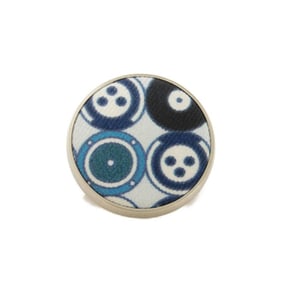 Hermes Hermès Liverpool PM Button Motif Round Pin Brooch, Engraved Silk, Blue, Men's/Women's