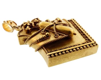 Victorian Etruscan Revival 18K Yellow Gold Fancy Locket