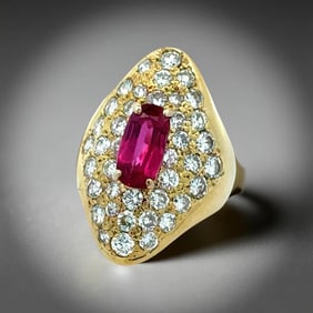 Natural 1.37ct Ruby And Diamond 18k Yellow Gold Ring