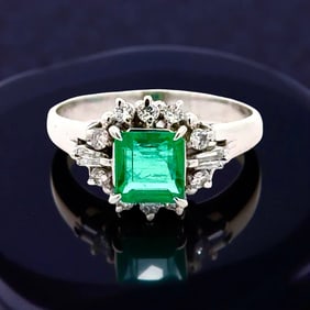 Fine Emerald And Diamond Platinum Ring