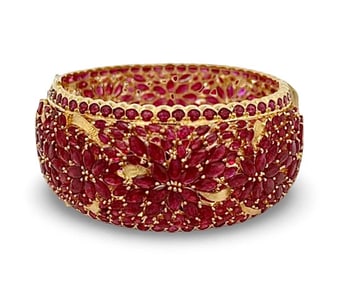 Bold 55.00 Cttww Ruby 18k Yellow Gold Bangle