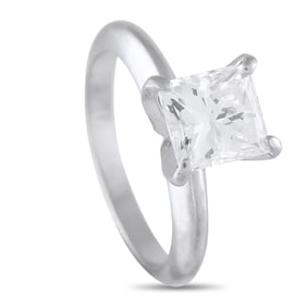 LB Exclusive Platinum 1.68ct Diamond Solitaire Ring MF02-080725