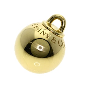 Tiffany HardWear ball pendant in 18k yellow gold for women. TIFFANY & Co.