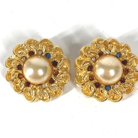 CHANEL Vintage Flower Rhinestone and Faux Pearl Earrings in Metal, Gold, for Women