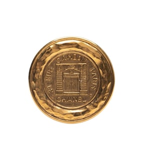 CHANEL 31 RUE CAMBON PARIS Round Brooch, Gold Plated, Women's