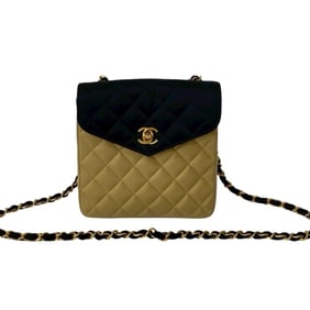 Seal No. 0 CHANEL Matelasse Coco Mark Lambskin Satin Shoulder Bag Black Beige 39381