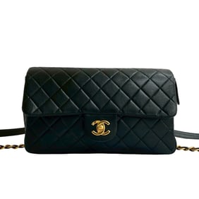 Seal No. 3 CHANEL Matelasse Coco Lambskin Leather Chain Backpack in Black 27753