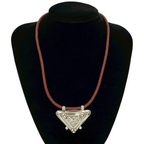 HERMES Touareg Necklace, Leather and Sterling Silver, Pendant, Choker, Red, Brown, 30249