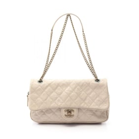 CHANEL Matelasse Shoulder Bag in Calfskin Leather, Beige
