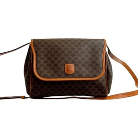 CELINE Vintage Macadam Blason Triomphe Leather Shoulder Bag/Pochette/Sacoche in Brown (23581)