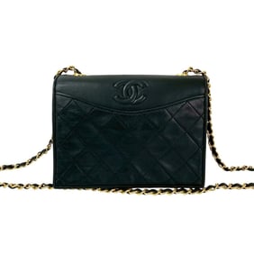 Seal No. 1 CHANEL Matelasse Lambskin Chain Mini Shoulder Bag Pochette Black 38486