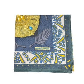 HERMES Carré Gean Zenobia Reine de Palmyre, Queen of Palmyra, cashmere and silk large scarf/scarf,