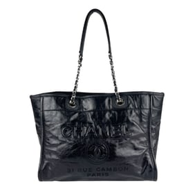 CHANEL Deauville MM Shoulder Bag in Black Leather, Women's, z6869
