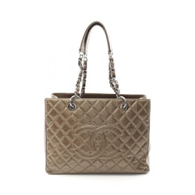 CHANEL Matelasse Grand Shopping GST Tote Bag in Calfskin Leather, Women's, Gold