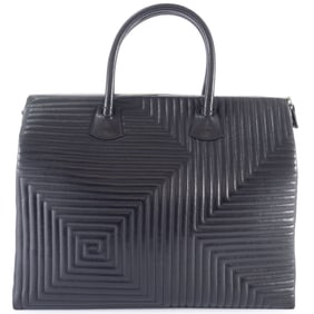 Bally quilted handbag in black leather. Women's square tote bag.