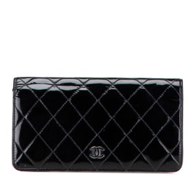 CHANEL Matelasse Coco Mark Long Wallet in Black Enamel and Leather for Women