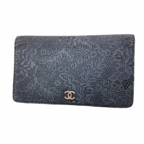 Chanel Women's Navy Leather Long Wallet P1404628