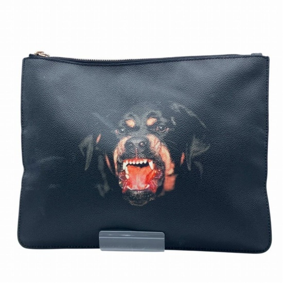 Givenchy Rottweiler Black Clutch Bag for Men: --- Catalog ---Category: SizeSize (HxWxD): 22cm x 28.5cm x 5.00mm / 8.66'' x 11.22'' x 0.19''Category: DesignType: Clutch bagColor: BlackGender: MenMaterial: PVC Category: GeneralBrand: Givenchy--- It