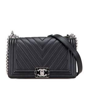 CHANEL Boy Chanel 25 Coco Mark V-Stitch Chevron Crossbody Chain Shoulder Bag in Black Lambskin for