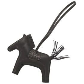 Like new Hermès Rodeo MM Anjou Milo Alligator Saw Black Y Stamp (2020) Bag Charm 0215 HERMES