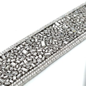 18K White Gold 43.00 Ct. Diamond Bracelet