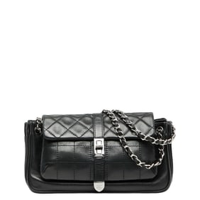 CHANEL Matelasse 2.55 Chocolate Bar Chain Shoulder Bag in Black Lambskin for Women