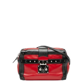 Louis Vuitton Petite Malle Soft MM Shoulder Bag in Red and Black Leather for Women