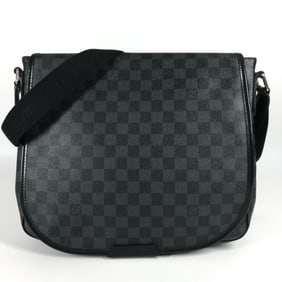 LOUIS VUITTON N58029 Damier Graphite Daniel MM Flap Messenger Bag/Shoulder Bag in Canvas, Unisex,