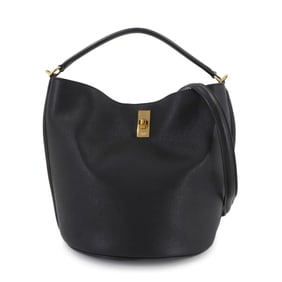 Celine 16 Bucket Bag, 2-way hand/shoulder bag in black leather (195573CR4).