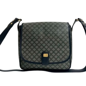CELINE Vintage Macadam Blason Triomphe Leather Shoulder Bag/Pochette/Sacoche in Navy 40879