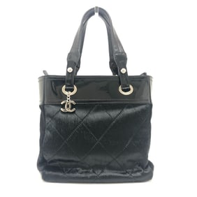 CHANEL A34208 CC Coco Mark Paris-Biarritz PM Enamel x Ponytail Leather Tote Bag Enamel/Ponytail