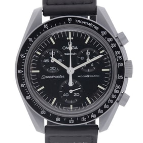 Omega x Swatch MoonSwatch Mission to the Moon Watch SO33M100 Quartz Movement Black Dial Ceramic