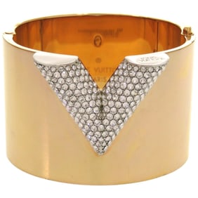 Louis Vuitton Essential V M68157 GP Rhinestone Gold Bangle LV 1002 LOUIS VUITTON