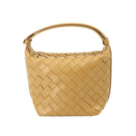 Bottega Veneta Intrecciato Wallace Handbag in Beige Leather
