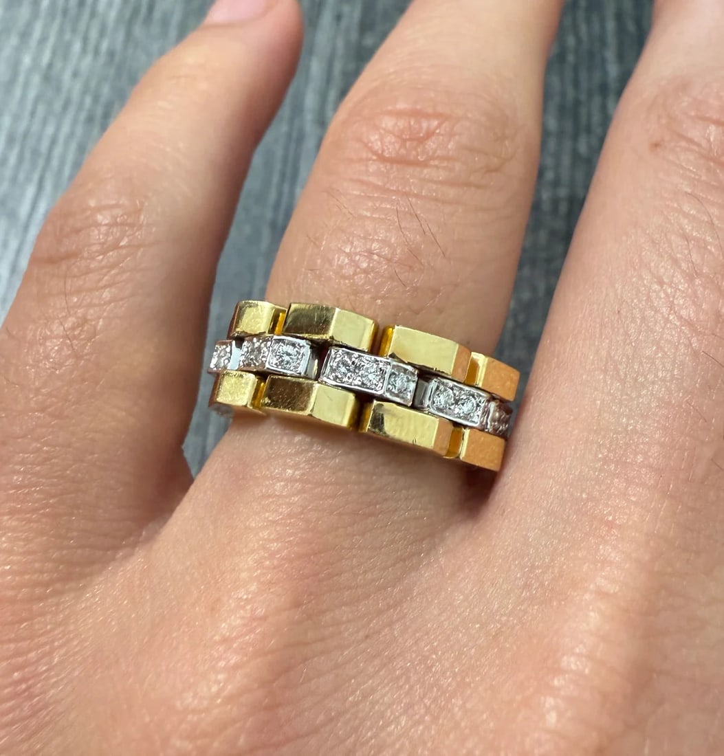 Chimento Diamond and 18K Gold Flex Chain Band: Metal: 18K Yellow Gold Weight: 9.3 gramsRing Size: 6.5 Diamond: Approximately 0.20 caratsWidth: 7.4 mm wideMarkings: "750 Chimento" Italian hallmarks