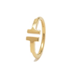 Tiffany T-wire ring in 18K yellow gold