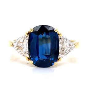 18K Yellow Gold 4.00 Ct. Sapphire & Diamond Ring