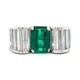 Art Deco Platinum Colombian Emerald & Diamond Ring