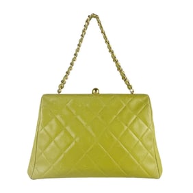 CHANEL Shoulder Bag in Caviar Leather, Yellow-Green, Women's, Z7386
