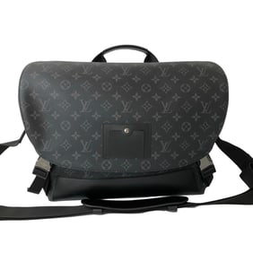 LOUIS VUITTON Louis Vuitton Messenger Voyage MM Monogram Eclipse Leather Shoulder Bag Black 37629