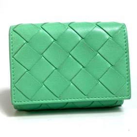 BOTTEGA VENETA 667036 Intrecciato Tiny Tri-fold Wallet in Calf Leather, Green