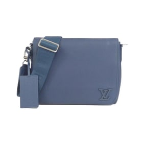 Louis Vuitton LV Aerogram Takeoff Messenger Shoulder Bag M23709