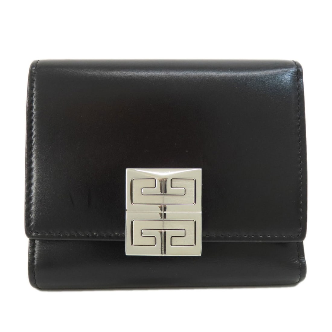 Givenchy Bi-fold Wallet Leather Women's GIVENCHY: --- Catalog ---Category: SizeSize (HxWxD): 10cm x 11cm x 2.5cm / 3.93'' x 4.33'' x 0.98''Category: DesignType: Wallet (tri-fold)Color: BlackGender: WomenMaterial: Leather Category: GeneralBrand: Given