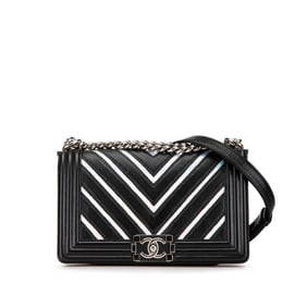 Chanel Boy 25 V Stitch Chevron Chain Shoulder Bag Black Silver Lambskin Patent Leather Women's